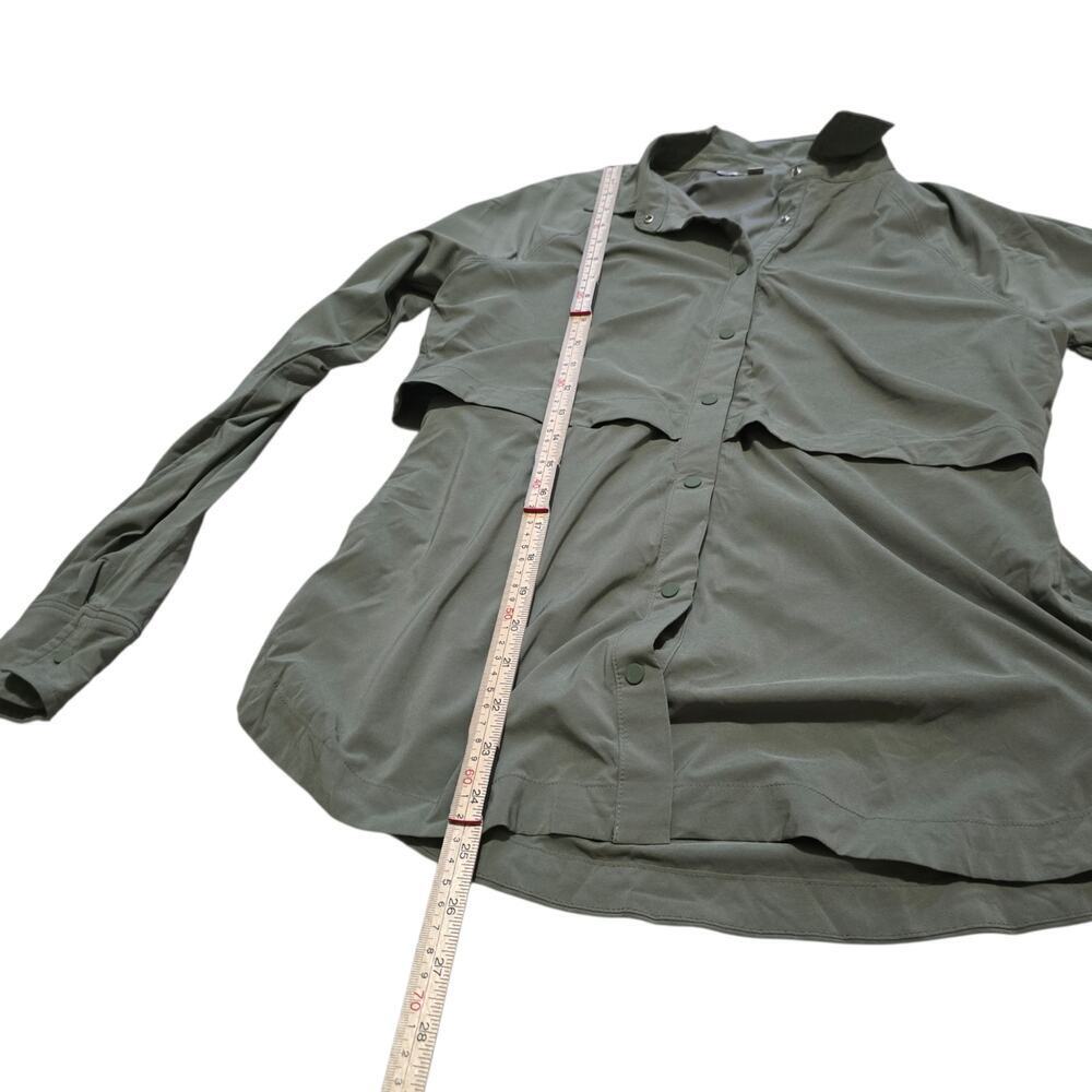 Athleta Northstar Shirt Olive Green Featherweight Stretch Size XS - Picture 8 of 8